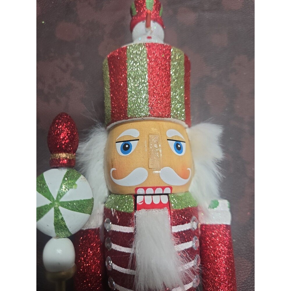 Holiday wooden Nutcracker figurine Broken Nose - Picture 2 of 5